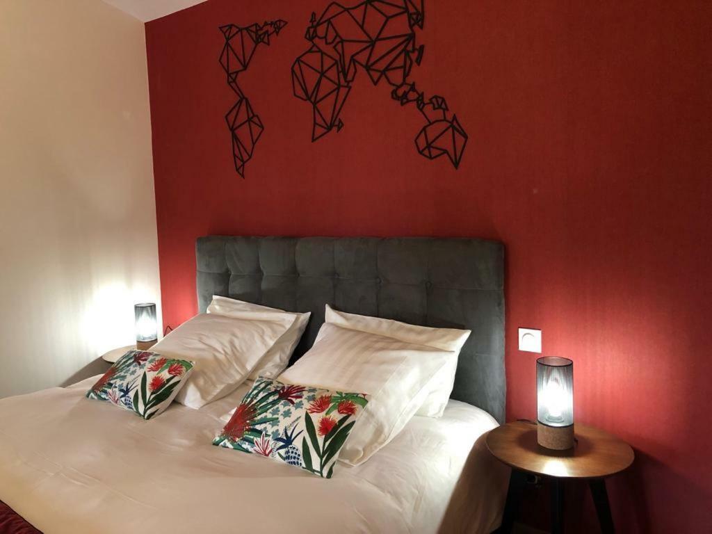 L Esprit Du Clain Chambres D Hotes Bandb De Standing Proches Du Futuroscope Golf Et Lac De St Cyr Naintre エクステリア 写真